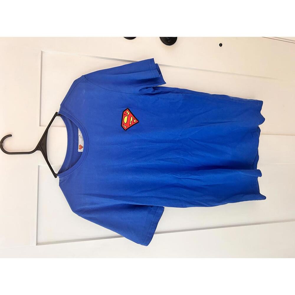 Vintage Embroidered Superman Tshirt Medium